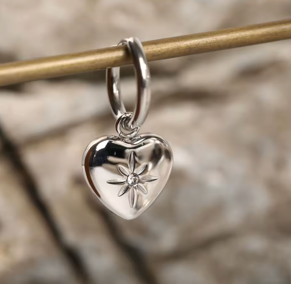 Stainless Steel Eight Point Star Zircon Heart Clicker Drop Hoops.