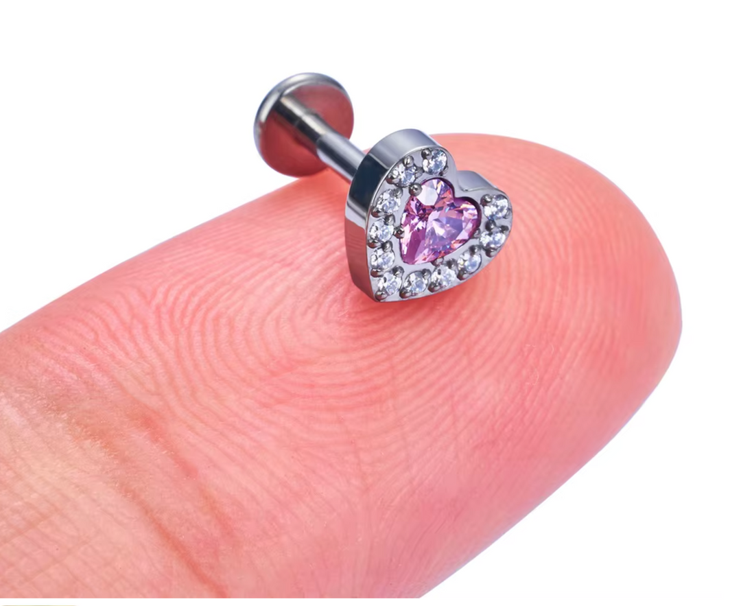 Titanium Cubic Set Sparkling heart Labret Stud