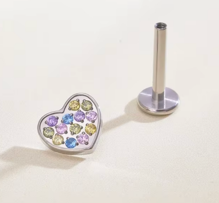 Titanium Cubic Set Sparkling heart Labret Stud
