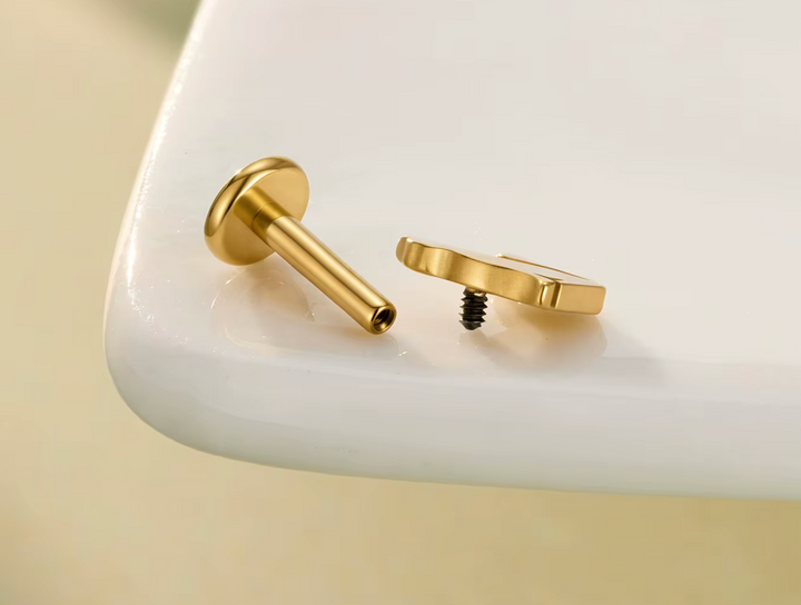 Titanium Profile Cat Silhouette Flat Back Stud